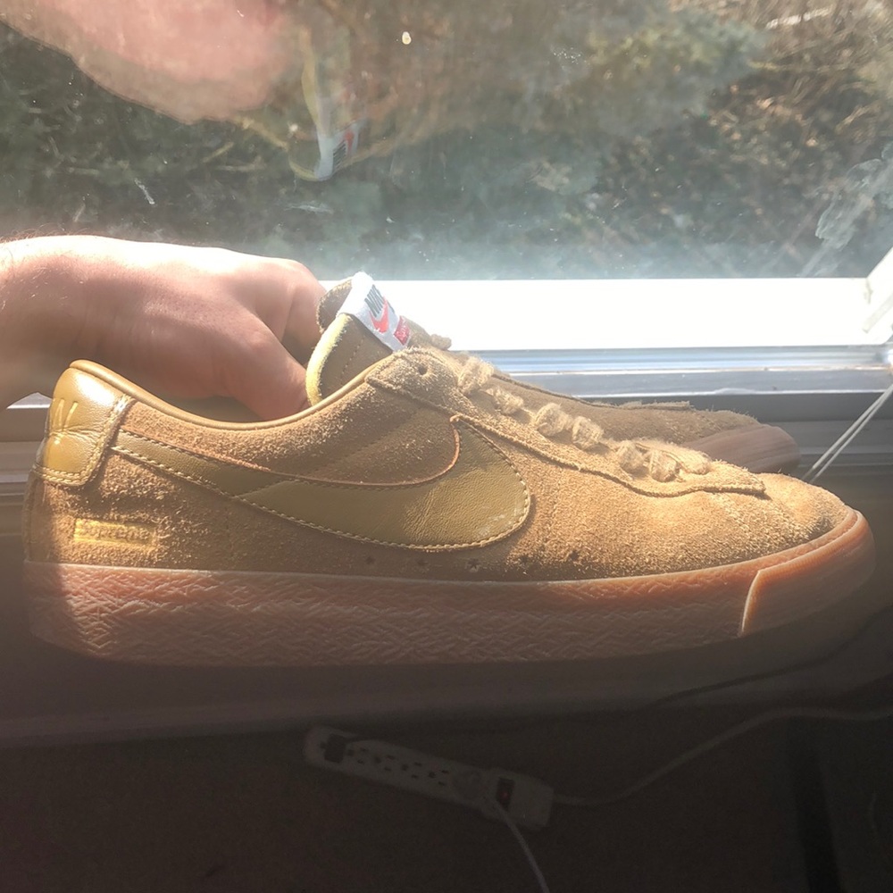 Supreme Sb’s